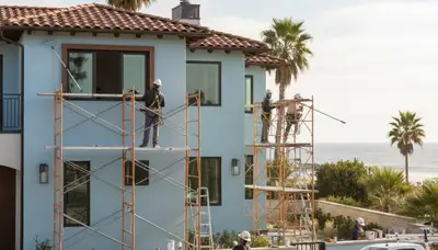La Jolla, CA painters applying professional interior and exterior painting services